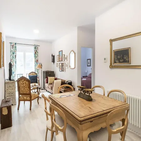 Apartamento Elegant In With Balcony *