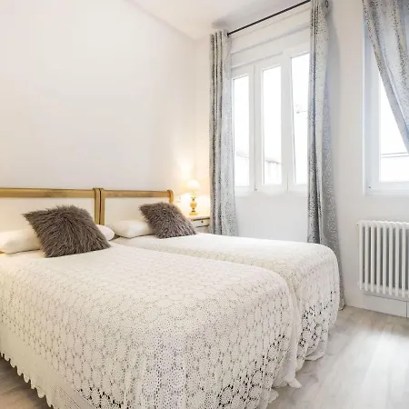 Apartamento Elegant In With Balcony *